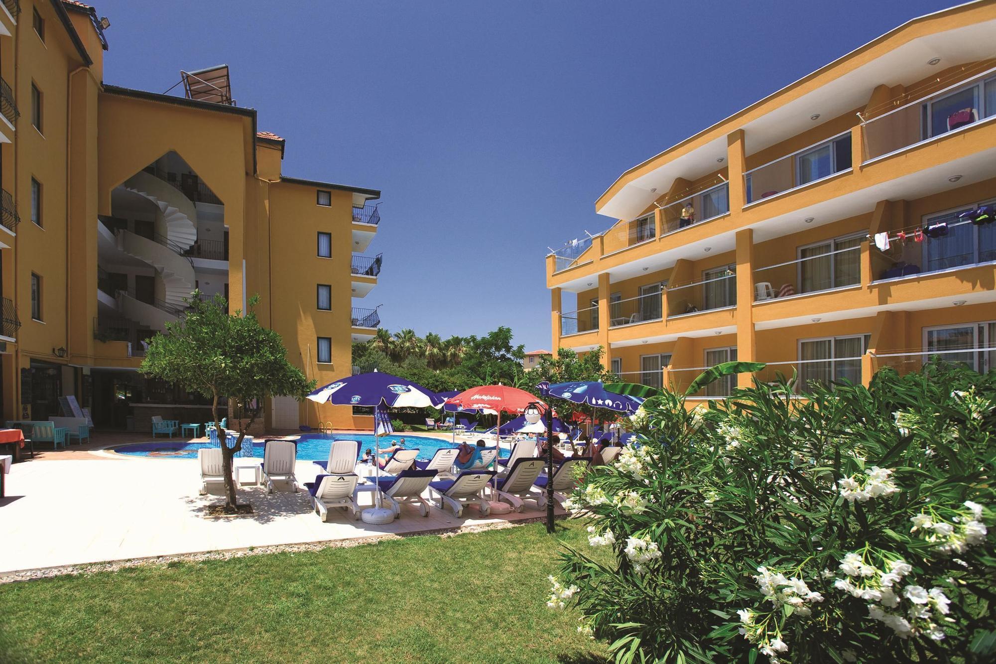 Aparthotel Begonville Side